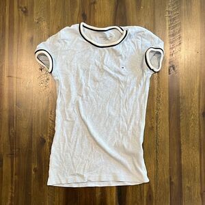 Tommy Hilfiger Slim FIt White Crew Neck Short Sleeve Shirt Women's Size Medium
